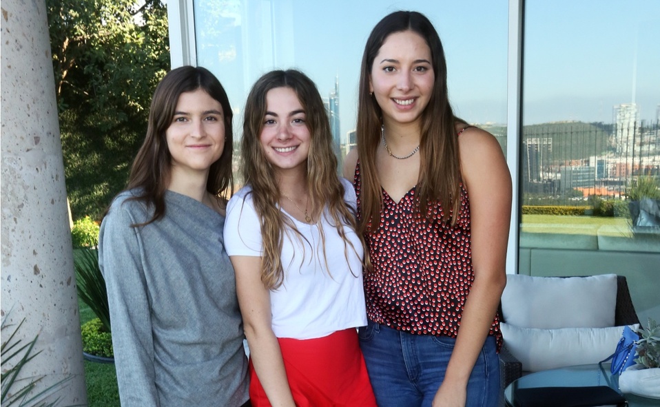 Daniela Calvi, Balbina Garza y Rebe Nájera / Oma Valdez
