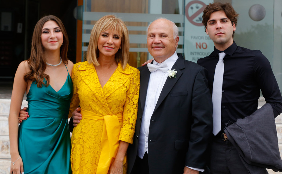 Daniela Lostaunau, Martha Alvarado de Farías, Rodolfo Farías y Arturo Lostaunau / Fotos: Omar Valdez
