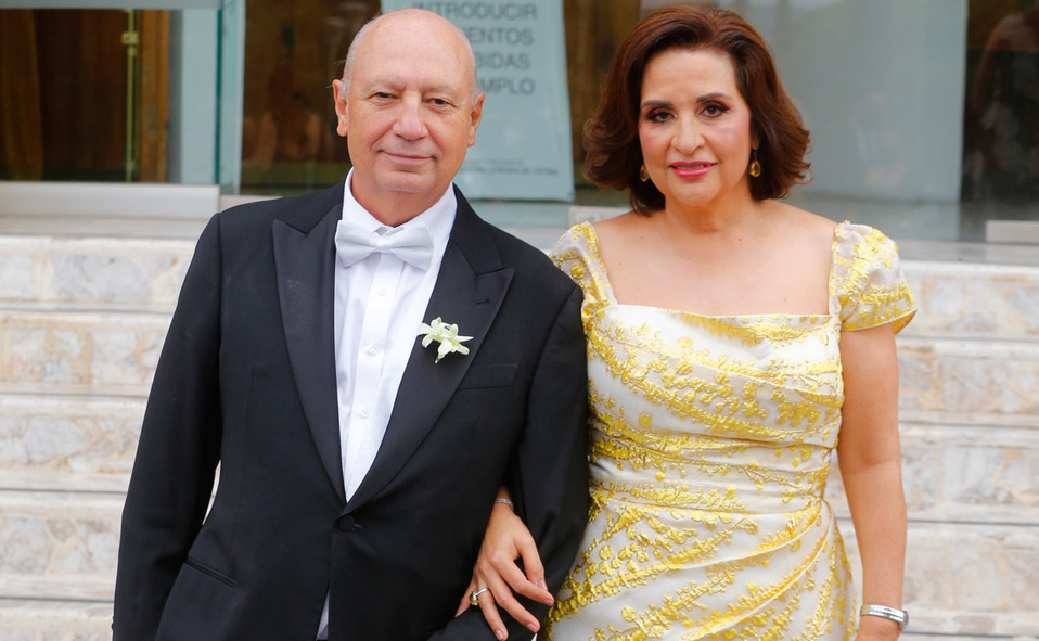 PAPÁS DE LA NOVIA. Rubén González y Leticia Ortega de González / Fotos: Omar Valdez