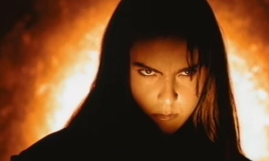 A los 26 años, estuvo en el video de Ricky Martin, "Fuego de noche, nieve de día"