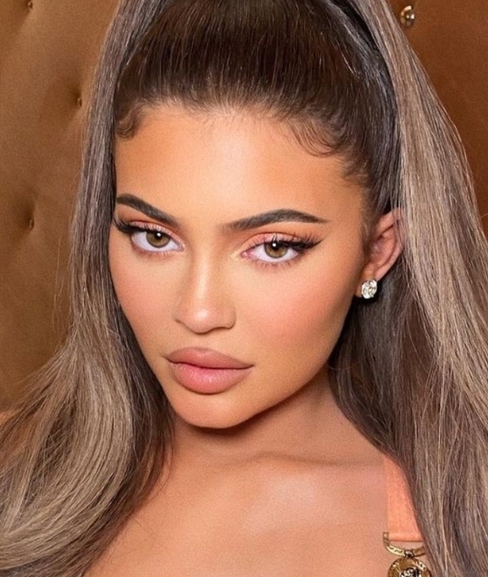 Kylie Jenner sabe cómo hacer del crochet sexy (Foto: Instagram)