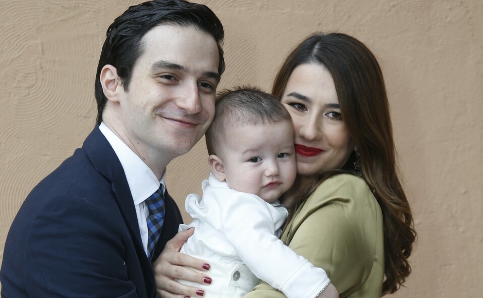 Bernardo con sus papás, Bernardo González y Teresa Ferrigno de González. FOTO: ANTONIO MIRELES