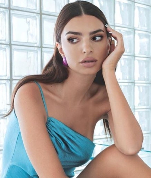 Emily Ratajkowski está embarazada y NO revelará el género de su bebé (Foto: Instagram)