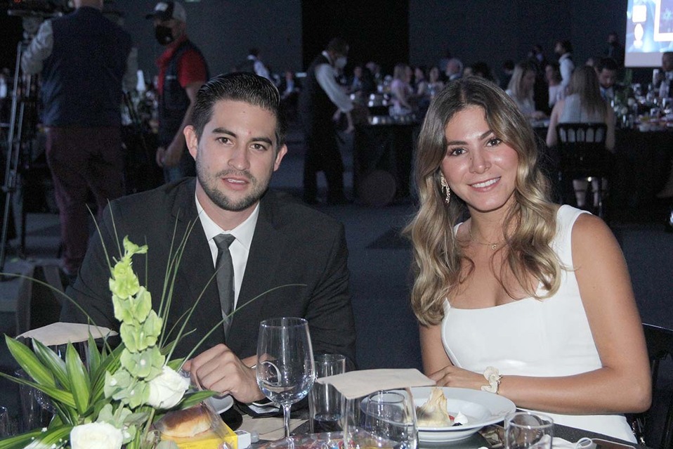 Rubén Masayi y Mónica Magaña.