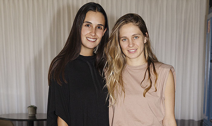 Paula Mecutchen y Cristina Forcelledo