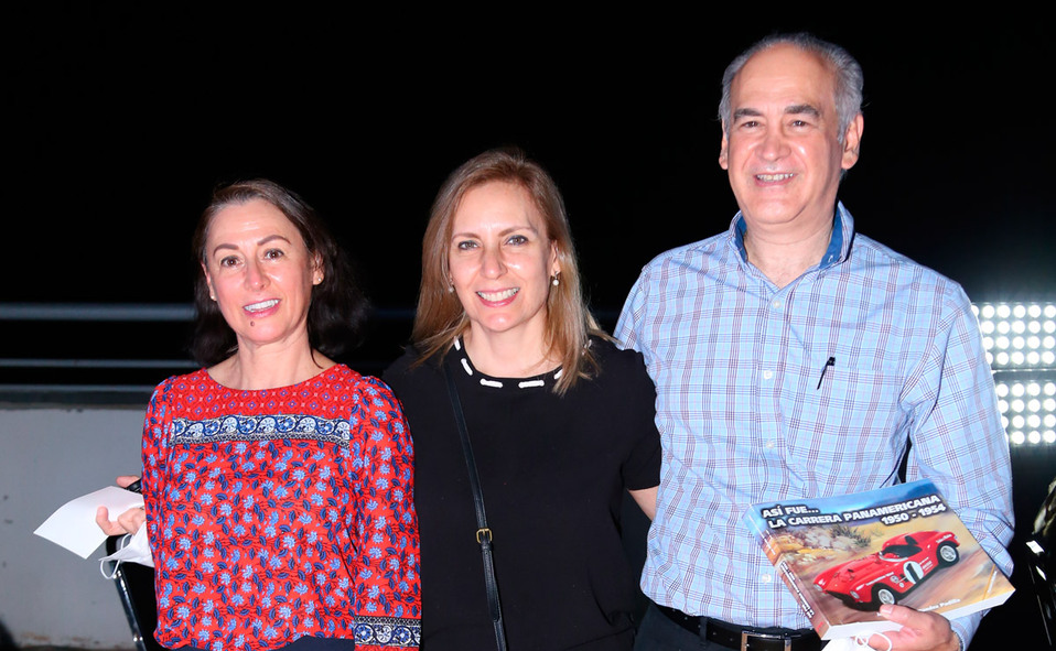 Cecilia, Rocío y Miguel Ángel