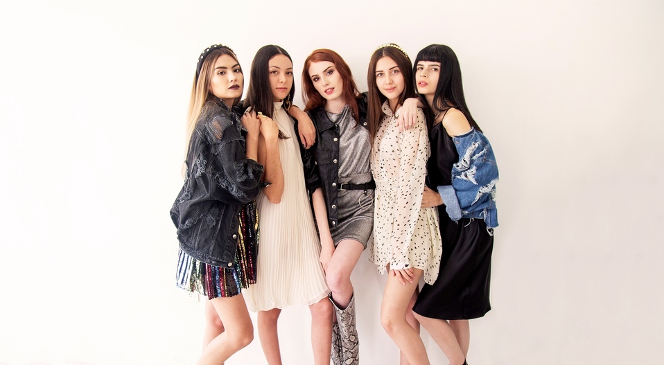 Jenyfer Benítez, Madeleynee Joseph, Jamie Monzalvo, Karla Joseph y Alejandra García / Foto: Carlos Dayan Aparicio.