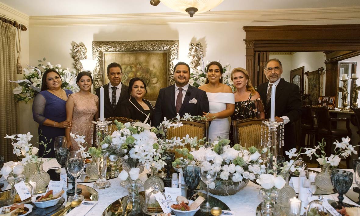 Mindy Rodríguez, Andrea Rodríguez, Arturo Rodríguez,  Elena Rodríguez,  Arturo Rodríguez, Mariana Llanes, Rosy De Llanes y Eduardo Llanes / Foto: Tati