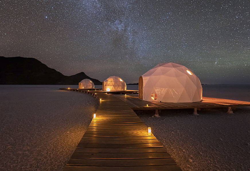 Conoce el único hotel en el desierto de sal más grande del mundo. Fotografía de Jay Chen / Kachi Lodge Bolivia 2019