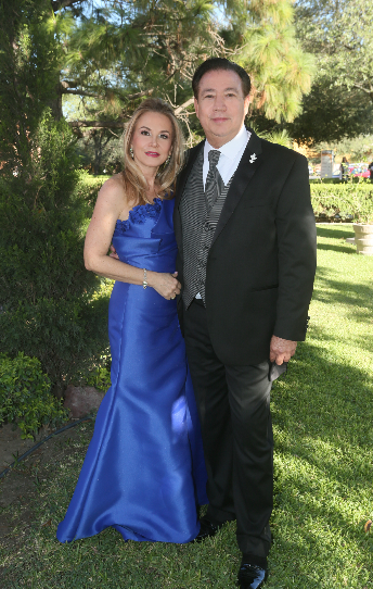 PAPÁS DE LA NOVIA. Sandra Samar de Fernández y Juan José  Fernández