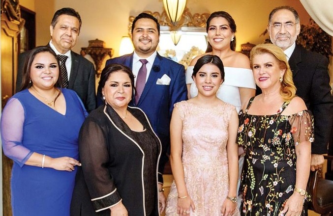Arturo Rodríguez, Arturo Rodríguez, Mariana Llanes, Eduardo Llanes, Mindy Rodríguez, Elena Rodríguez, Andrea Rodríguez y Rosy De Llanes / Foto: Tatian