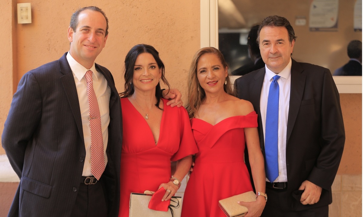 Adrián Meouchi,  Zandra Gámez de Meouchi, Alicia Collins y Fernando Gutiérrez / Foto: Daniel Saldívar