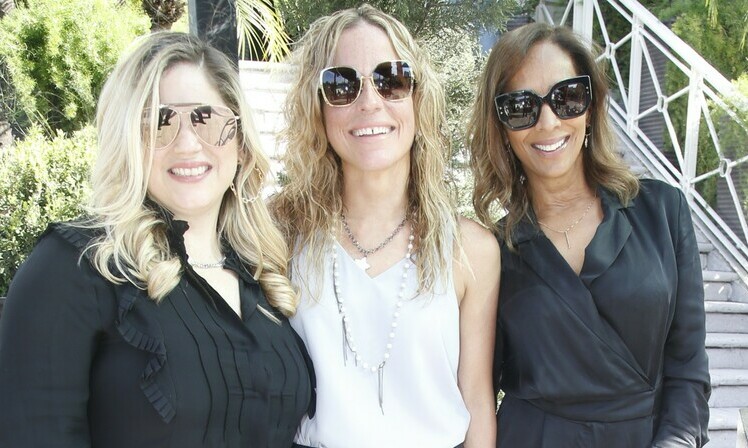 Laura Serna de Tamez, Érika Manautou de Kaún y Jacky Meyer. FOTO: ANTONIO MIRELES