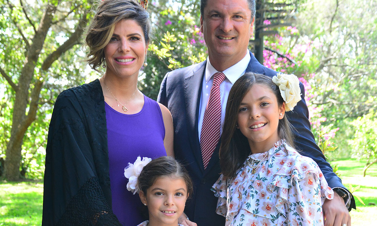 Karina Cordero, Jaime Fernández Somellera , Kariñe Fernández Cordero y Maika Fernández Cordero