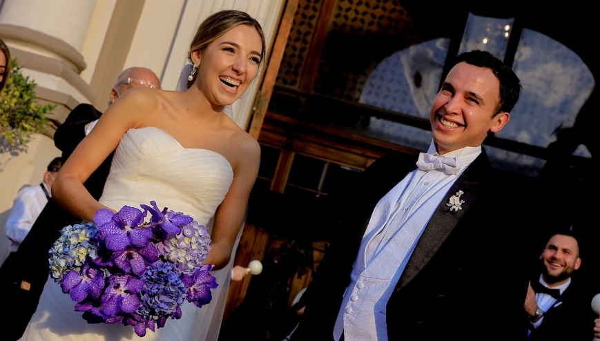 Mimis Fernández y Sebastián Guevara al salir de la ceremonia / Foto: Daniel Saldívar