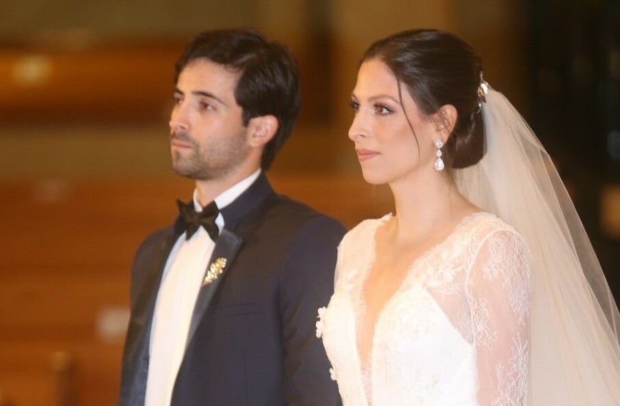 La pareja escuchó atenta las palabras del padre Pablo Mejía. FOTO: DANIEL SALDÍVAR