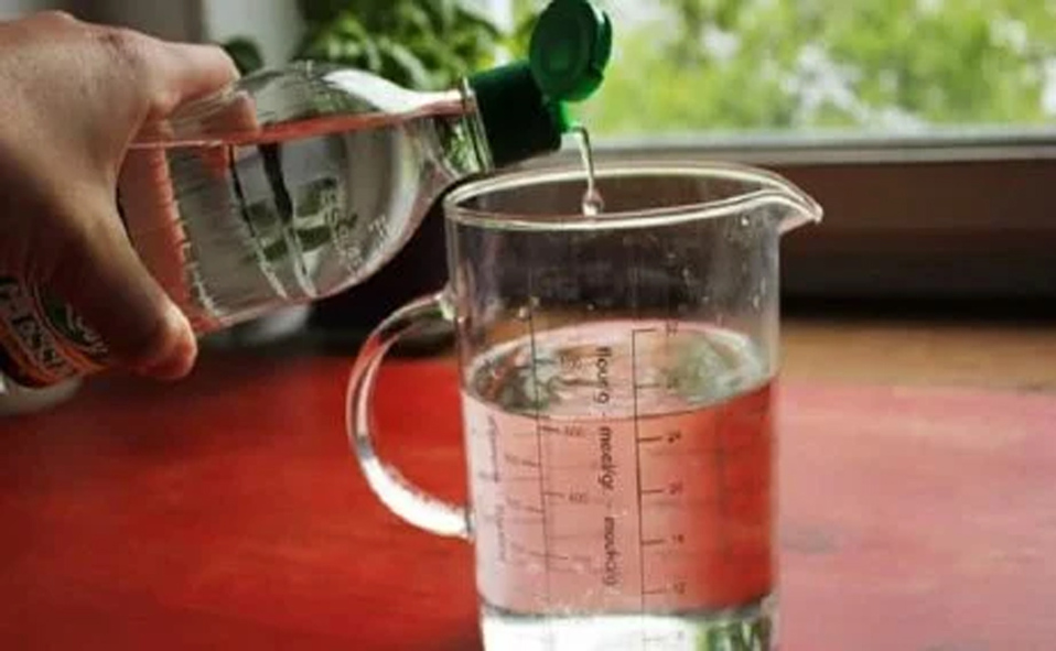 vinagre y agua