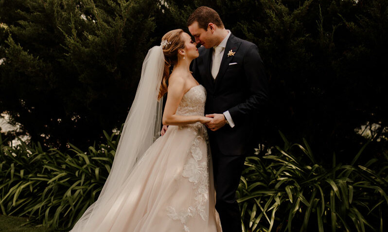 Valeria Martínez y Andrés Barrera / Fotos: PBICHARA Photo