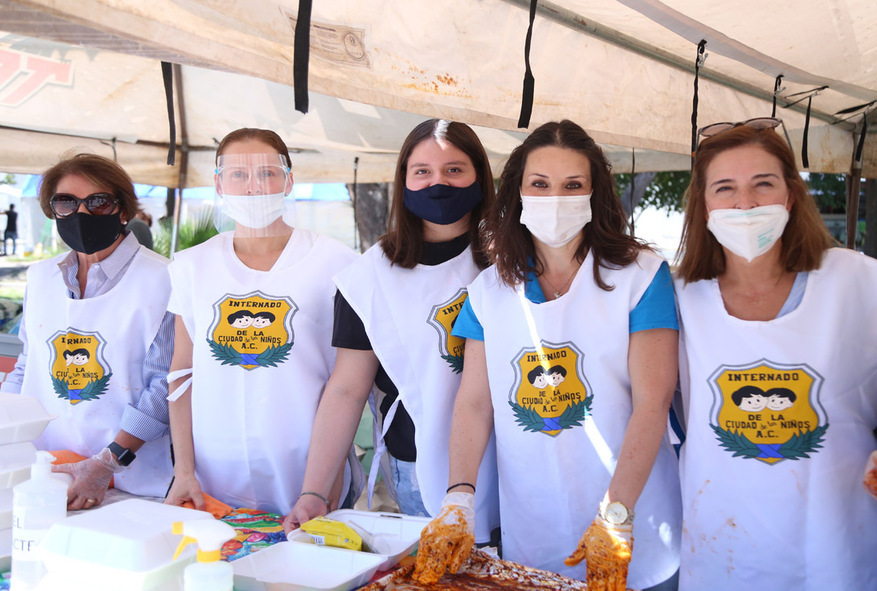 Cristina, Mayte, Lucía, Cecilia y Cristina
