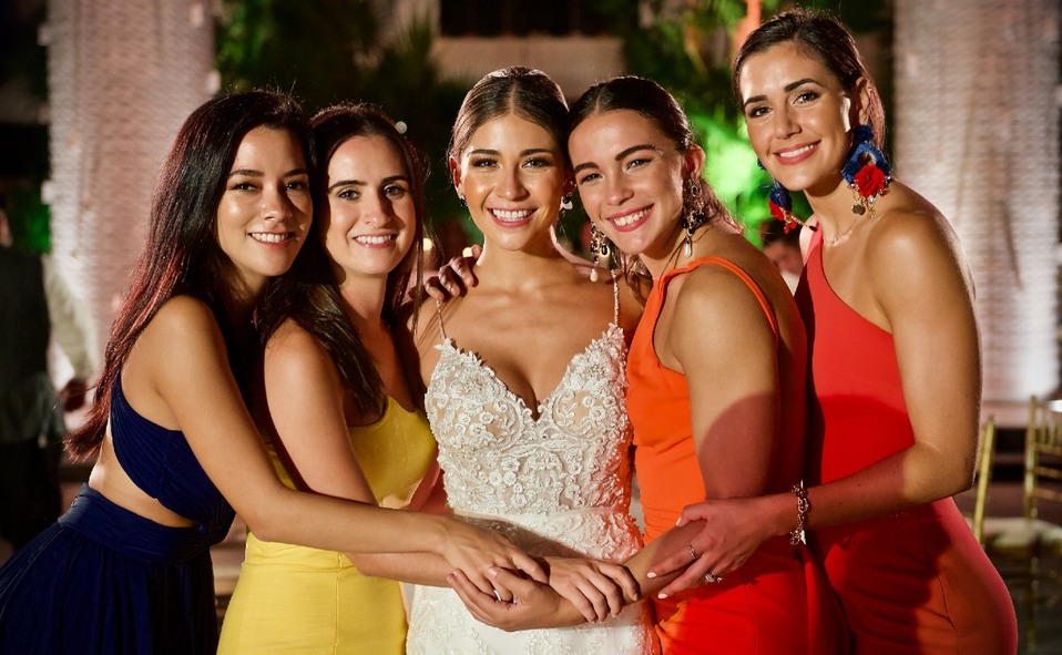 Tania Valle, Paulina Sepúlveda, Tannia García, Camila Saracho y Alejandra Rubio / Foto: Kape Photography y Andrés Barria
