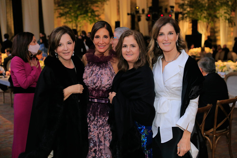 Gabriela De la Garza de Hernández, Ana Padilla de Herrera, Ana Sofía Zambrano y Cristina Sada de Zorrilla.Foto: Daniel Saldívar
