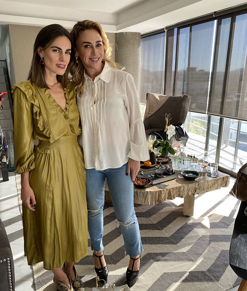 Isabel Ríos y Regina Castillo