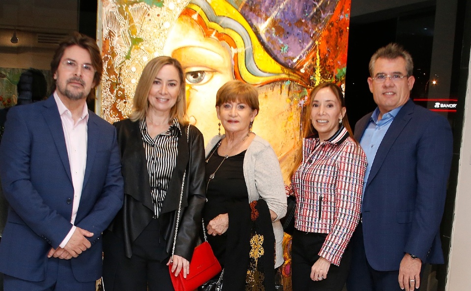 Jorge Gama, Lucía Gama de Cisneros, Maricela Escamilla, Alejandra Gama de Herrera y Alejandro Herrera