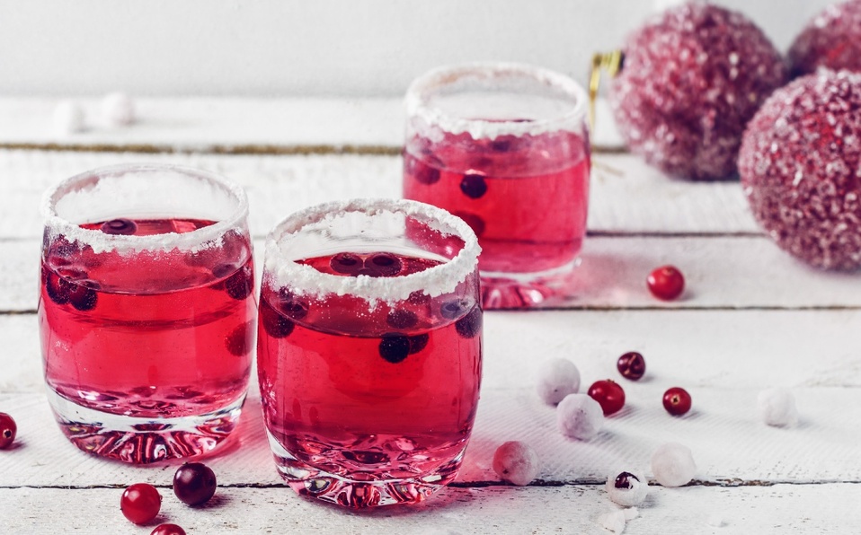 Los cocteles son una gran opción para disfrutar en esta época navideña (Foto: Getty Images).