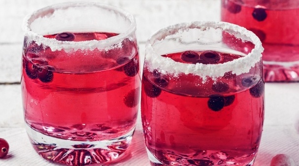 Los cocteles son una gran opción para disfrutar en esta época navideña (Foto: Getty Images).