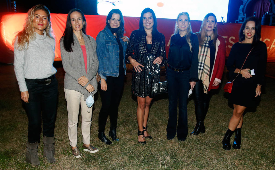 Bárbara De Hoyos, Yolanda Garza de González, Bárbara Navarro, Lorenia Canavati, Roberta Barrera, Maria Monteverde y Gaby Elizondo / Fotos: Antonio
