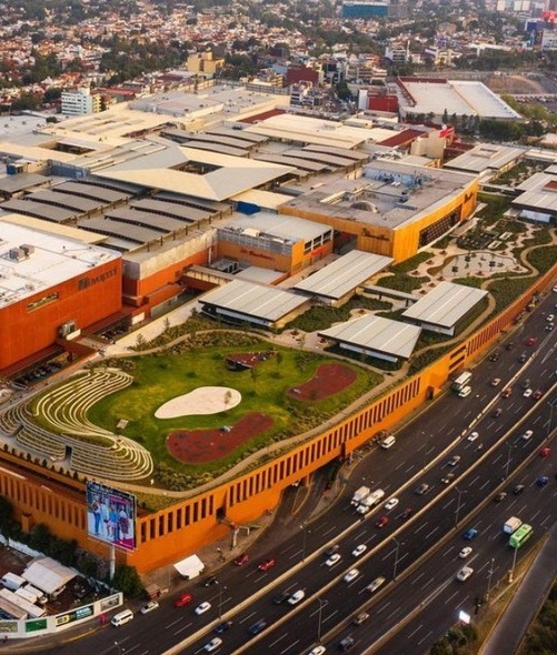 Parque Plaza Satélite en el Estado de México