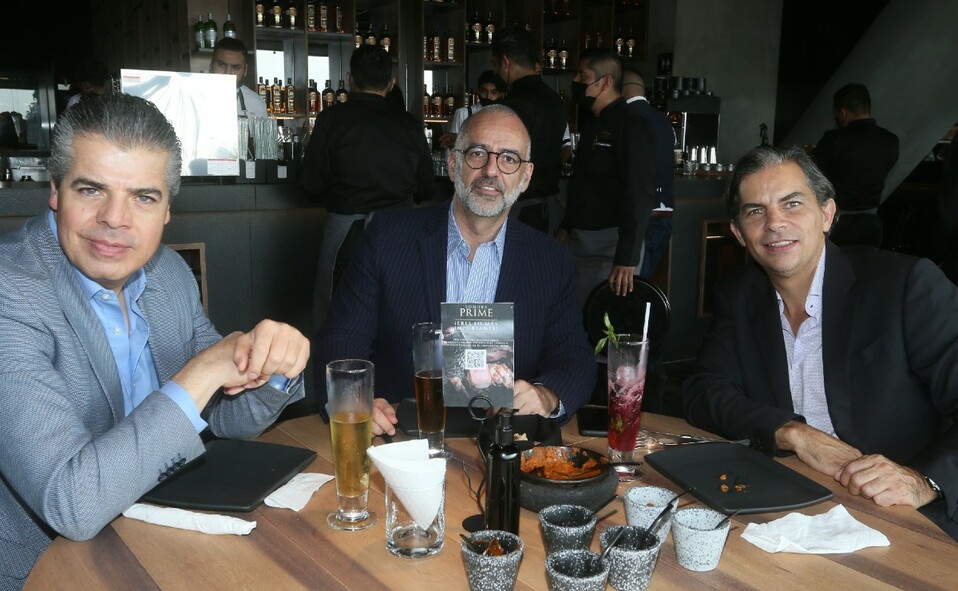 Gonzalo de la Torre, Eduardo Rodrigo y Antonio DeNigris. FOTO: OMAR VALDEZ
