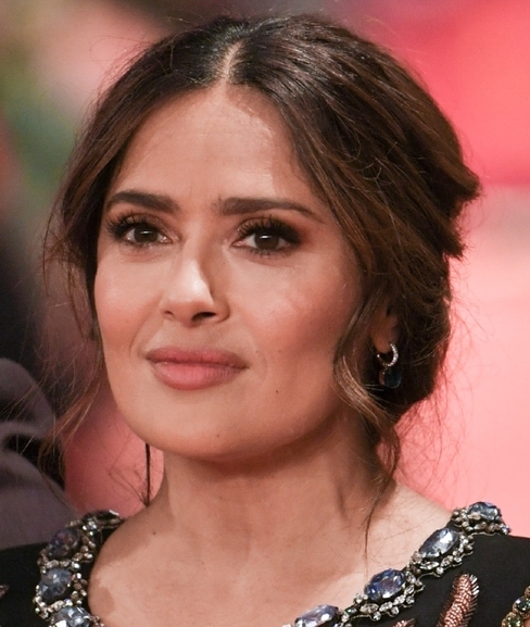Salma Hayek y el mini vestido que usará para Navidad (Foto: Getty Images)