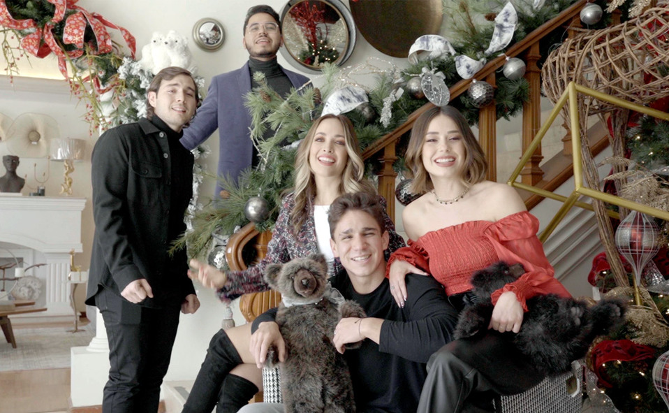 Ramón, Javier, Paty, Valeria y Yetus junto a Chic Magazine lanzan canción para la temporada decembrina (Foto: Cristian Tavares)