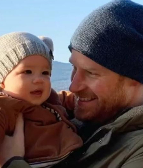 Archie, hijo de Meghan y Harry, crecerá lejos de los palacios y los protocolos, por decisión de sus padres (Foto: Cortesía)