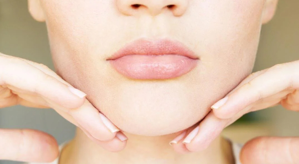 Te sugerimos algunos ejercicios para tonificar el cuello y evitar la temible papada (Foto: Cortesía)