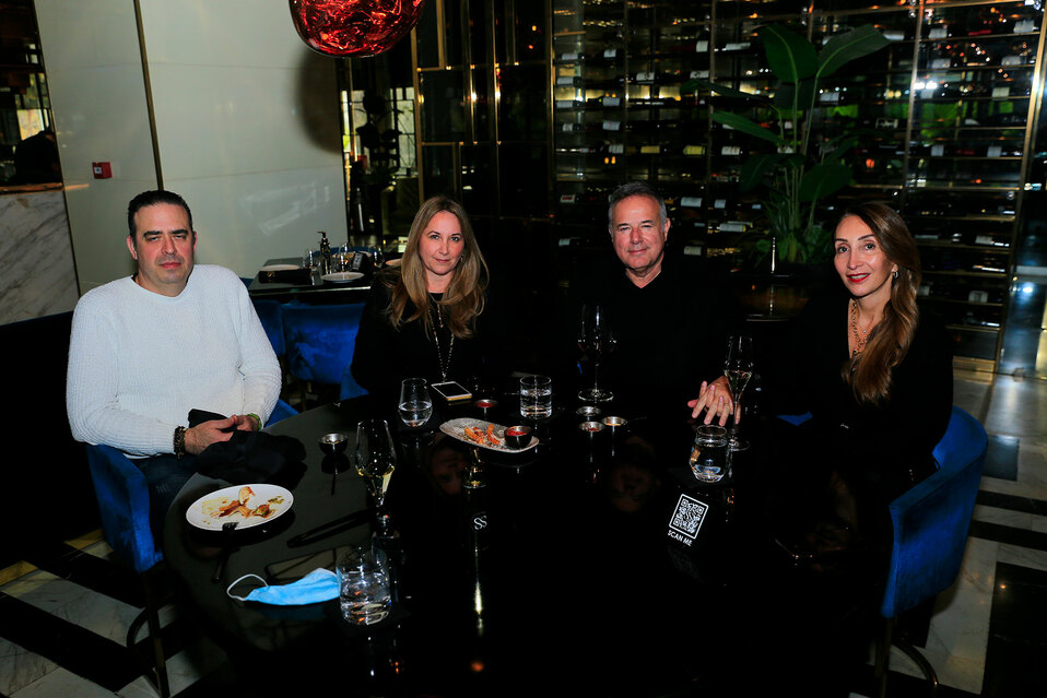 Luis Miguel García, Sandra Pérez Cano, Fernando Pérez Cano y Liza de Pérez Cano