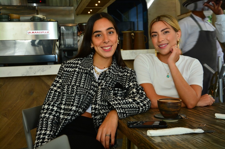 Paola Logar y Celina Gleason