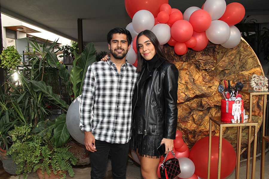 Cacho Marín y Paola Logar