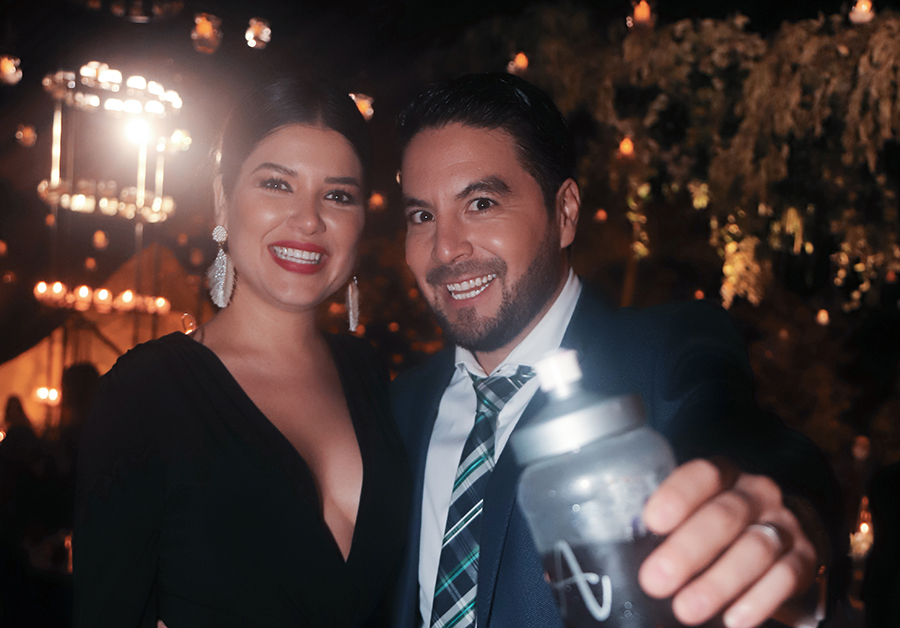 Magaly Ruiz y Alex Abundis