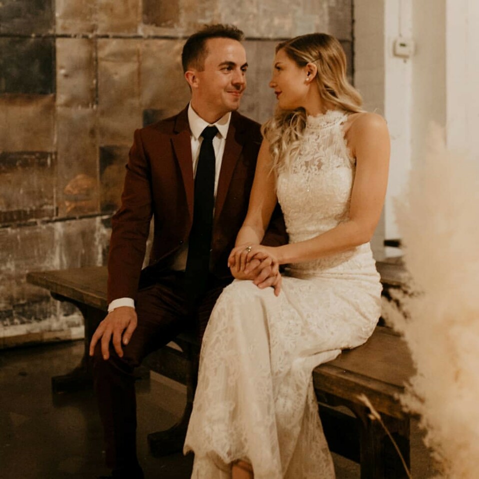 Frankie Muniz y su esposa, Paige Price tendrán su primer hijo este 2021
