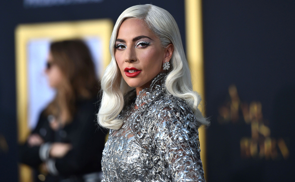 Lady Gaga: BORN THIS WAY impulsa a los jóvenes, combatiendo el acoso escolar y estimulando su desarrollo profesional.