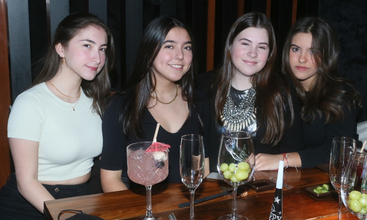 Fer Garza, Paola Gracida, Loretta García y Valeria Robles / Foto: Omar Valdez