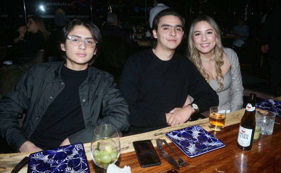 Juan Pablo Grajeda, Carlos Grajeda y Paola Peña / Foto: Omar Valdez