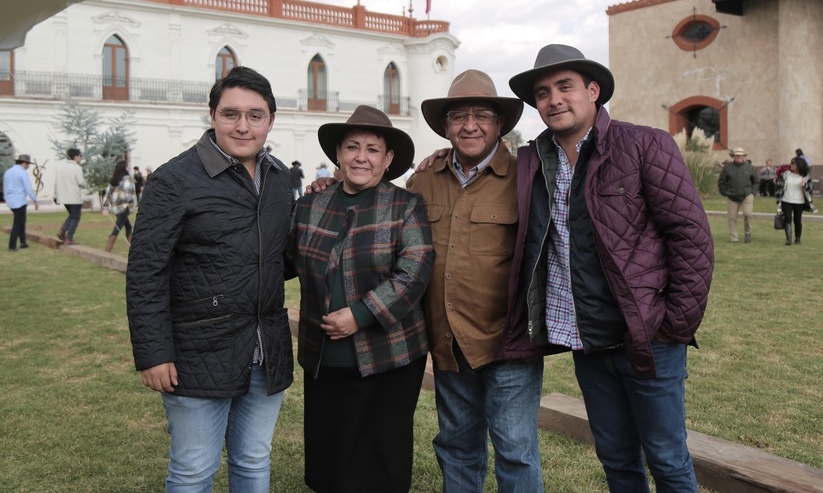 Pedro Noble, Paquita Córdova, Pedro Noble y Luis Noble /  Foto: Carlos Dayan Aparicio.