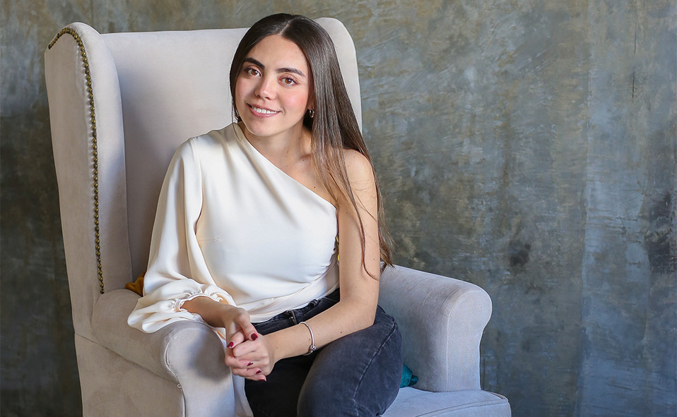 Andrea Santoyo identifica su gusto por la alta costura gracias a la influencia de su bisabuela y su mamá. Foto: Aarón Solís