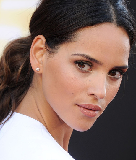 Adria Arjona, reconocida actriz y modelo