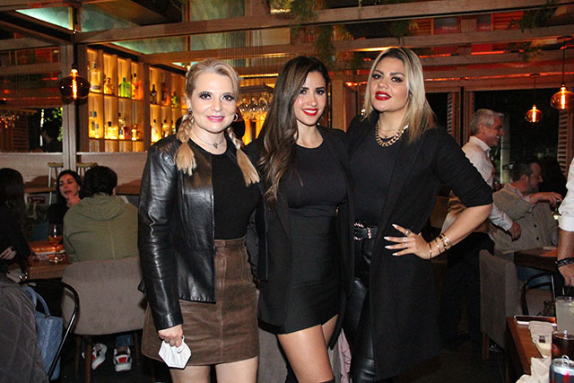 Claudia Delgadillo, Susy Almeida y Andrea Almeida