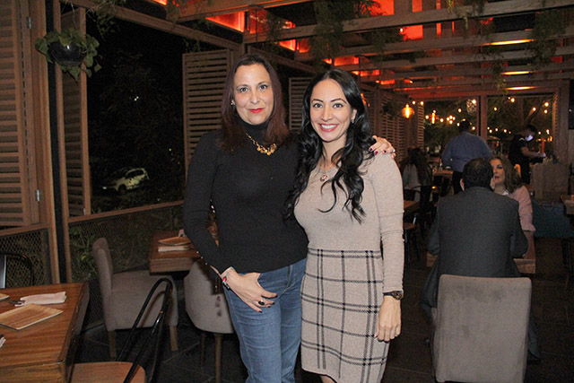 Monique Suazo y Karla Herrera.