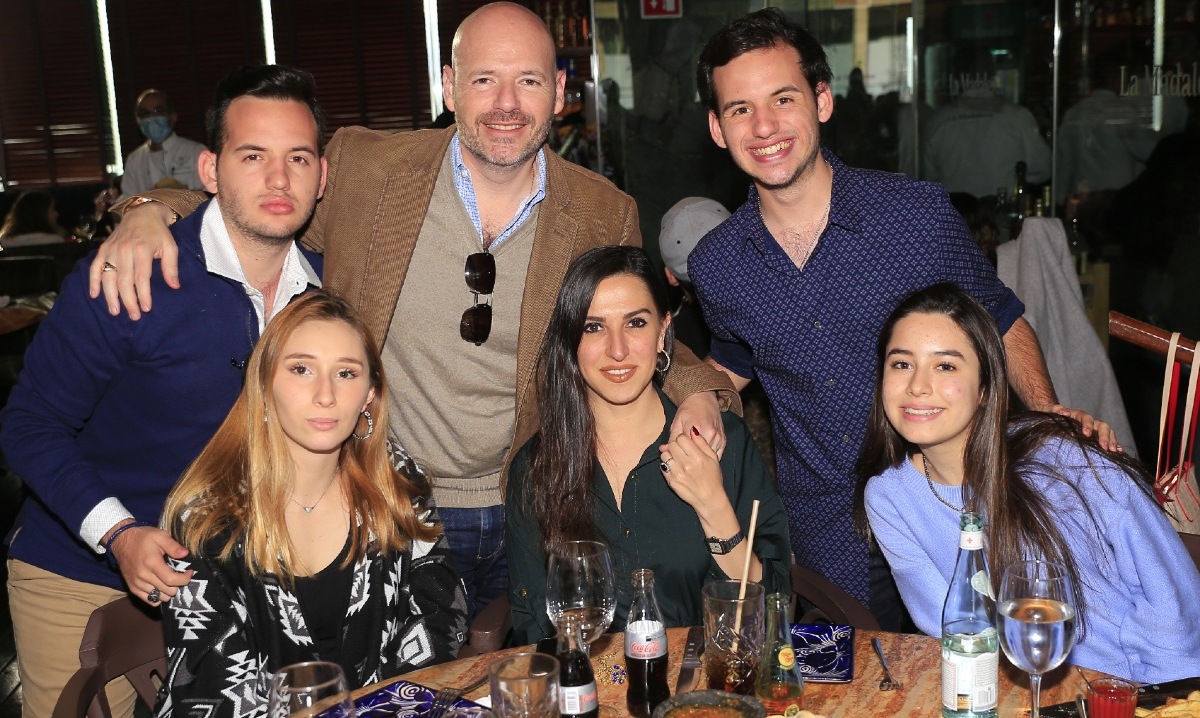 José Adrián Contreras, Sofía Limón, José Manuel Contreras, Fernanda Lazo, Melissa Cárdenas y José Manuel Contreras / Foto: Daniel Saldívar